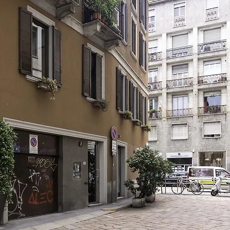 Porta Romana - Rentclass Frida Lägenhet *