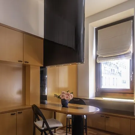 Apartment Porta Romana - Rentclass Frida